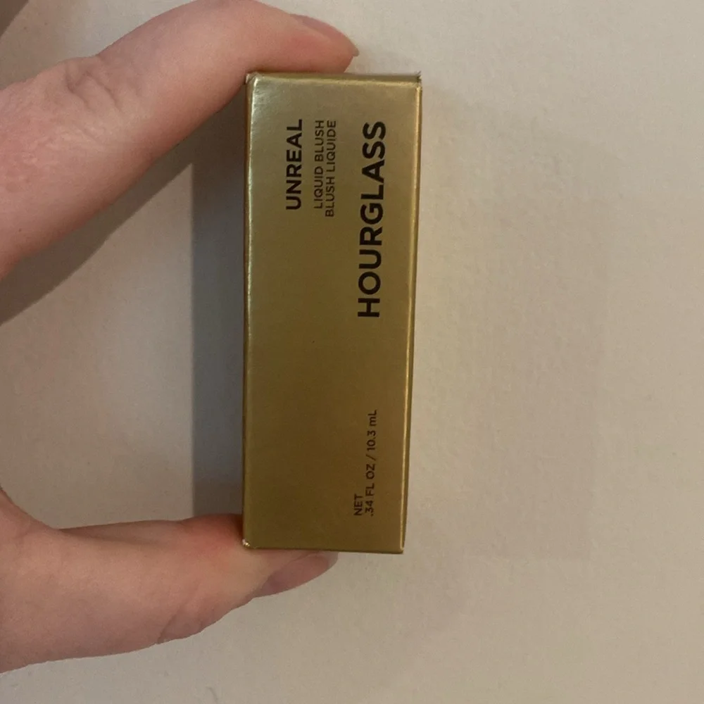 Hourglass Unreal Liquid Blush - Shade Craft
